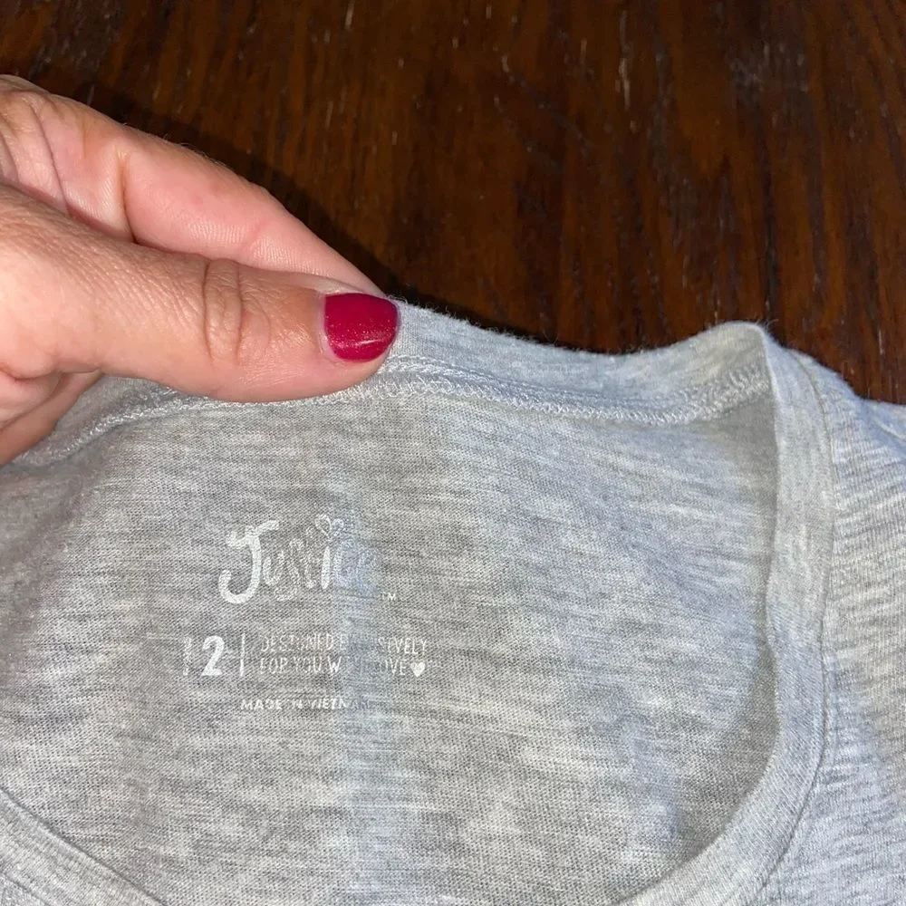 Girls justice graphic tee